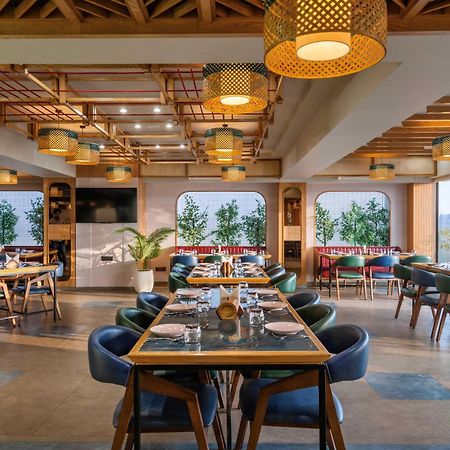 The Lemon Grass Hotel Gandhinagar Eksteriør bilde