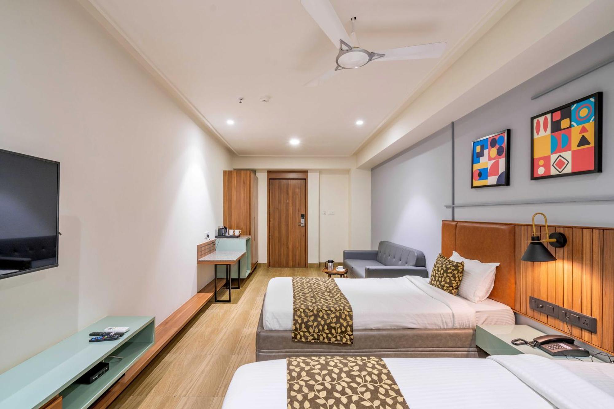 The Lemon Grass Hotel Gandhinagar Eksteriør bilde