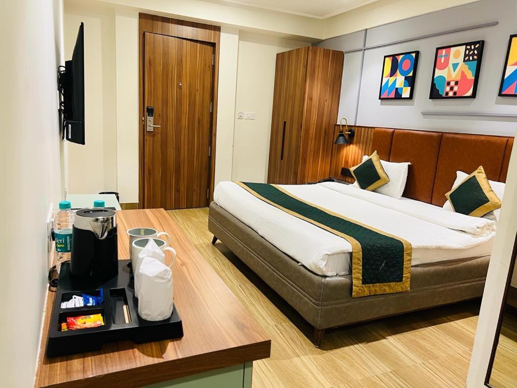 The Lemon Grass Hotel Gandhinagar Eksteriør bilde